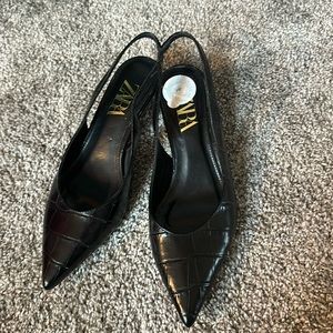 Zara Pointy heeled flats
